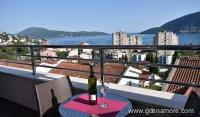 Appartamenti Anastasia, alloggi privati a Igalo, Montenegro