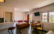  T Studio apartmani,apartman sa odvojenom spavacom sobom, private accommodation in city Igalo, Montenegro